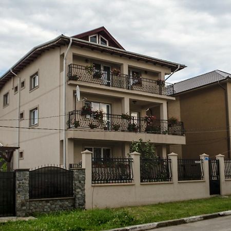 南埃福列Vila De La Mare公寓 外观 照片
