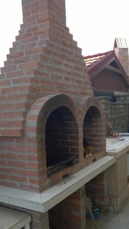 南埃福列Vila De La Mare公寓 外观 照片