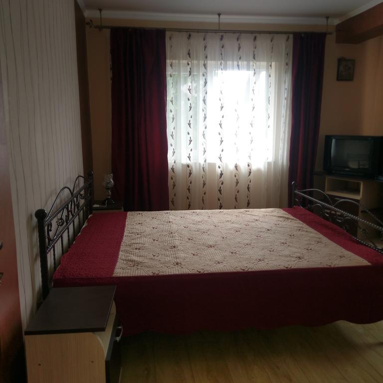 南埃福列Vila De La Mare公寓 外观 照片